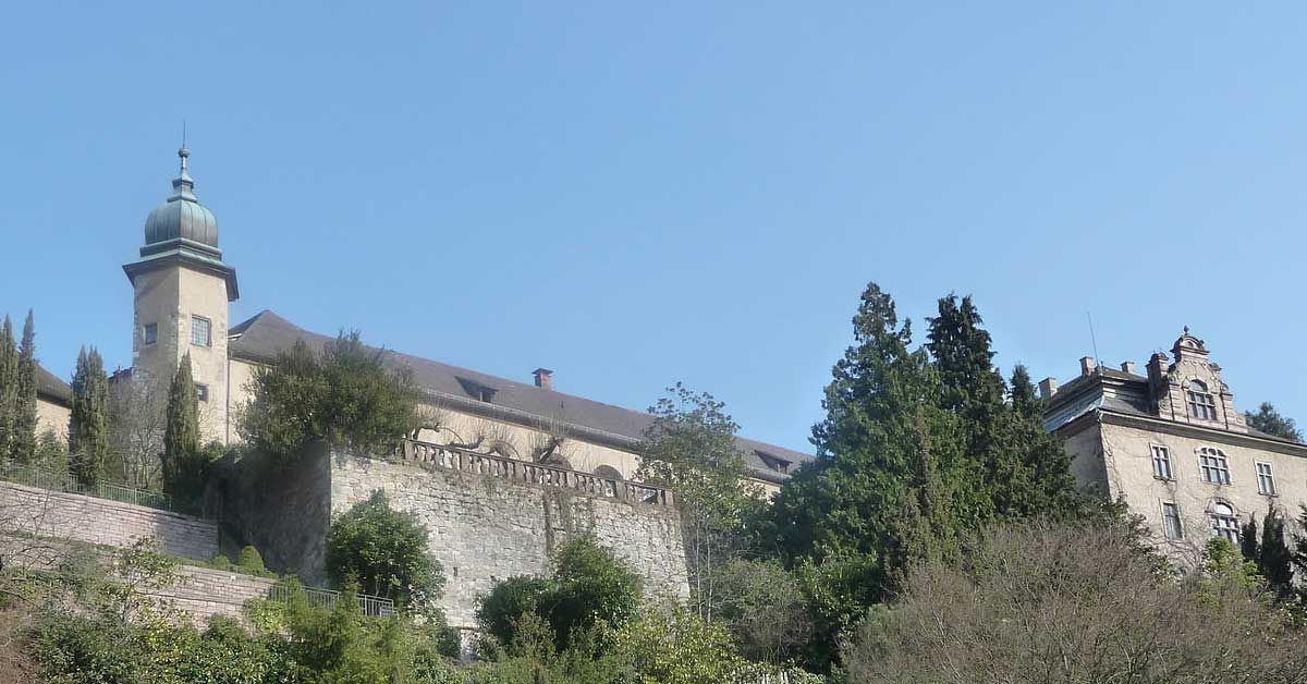 Baden Baden Neues Schloss Liegt Im Dornroschenschlaf