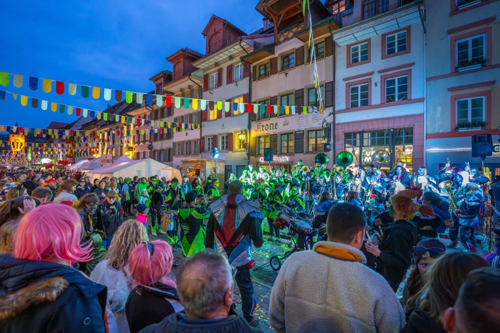 Hochrhein-Narrentreffen 2025: Großer Jubiläumsumzug in Waldshut